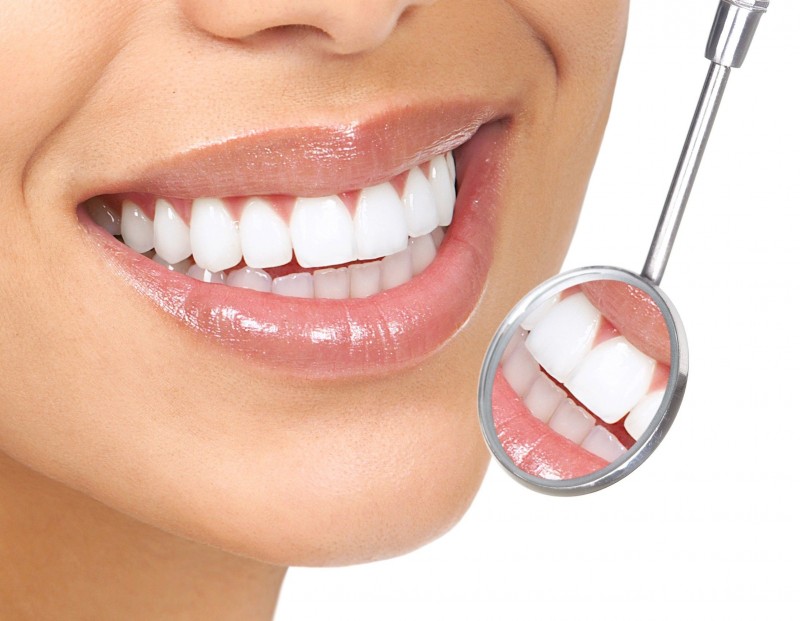 Three Common Dental Clinic Services Performed By A Dentist