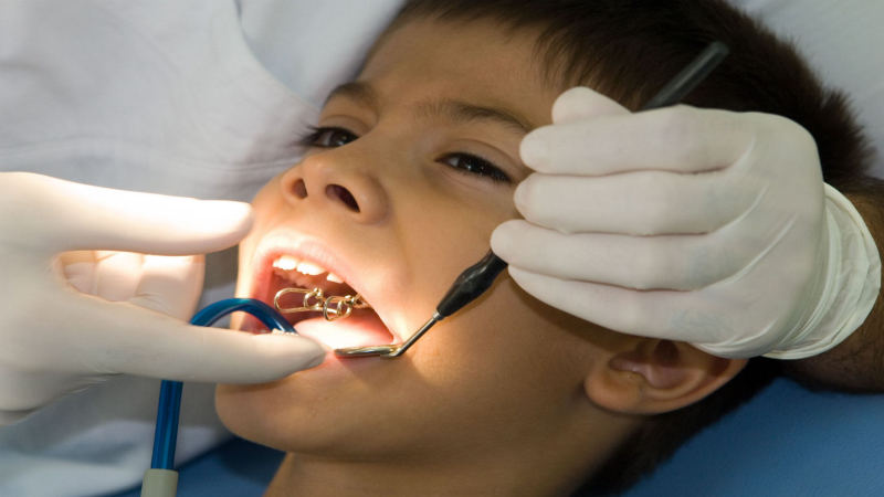 Gum Disease Treatment In Adelaide: The Advantages