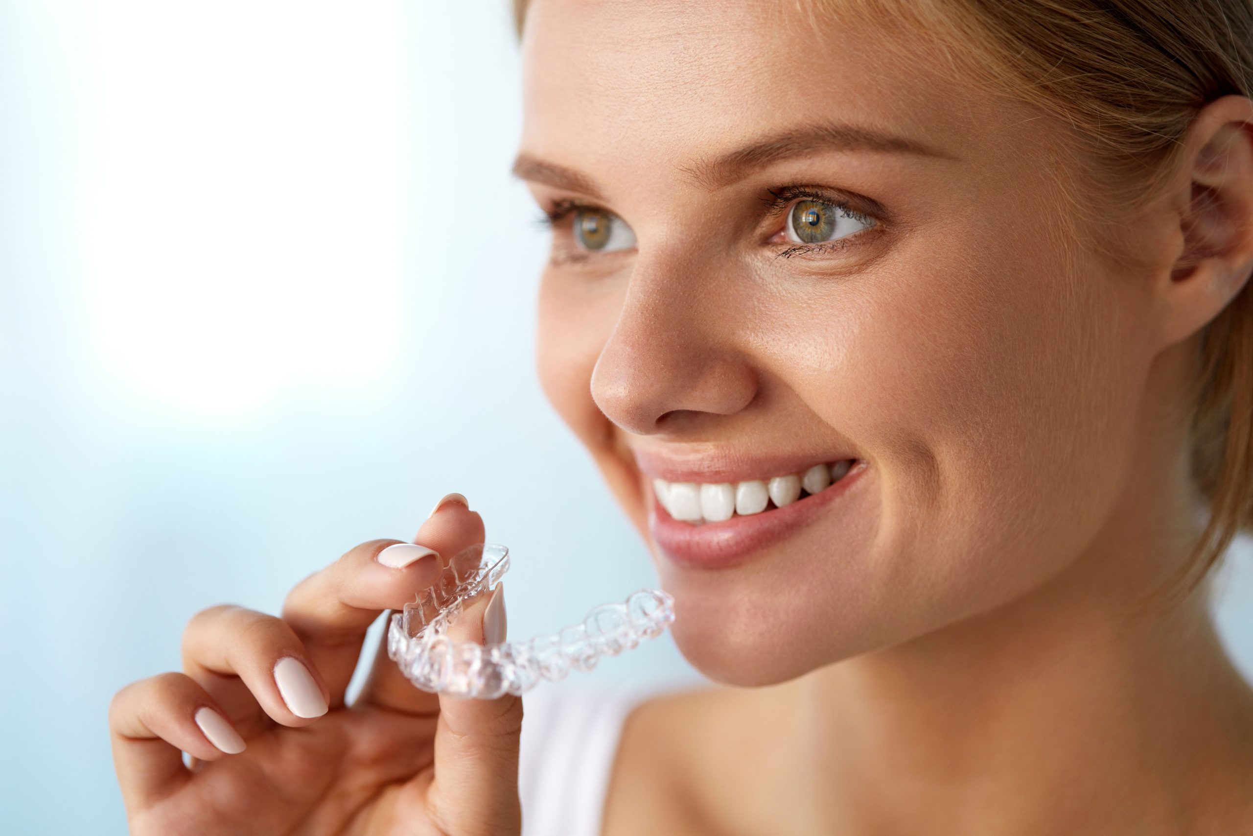 4 Tips for Cleaning Clear Aligners in Long Beach, CA